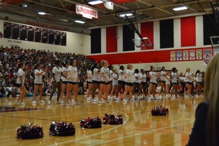 Cheerleaders getting pumped for the new year (Briana Garcia)