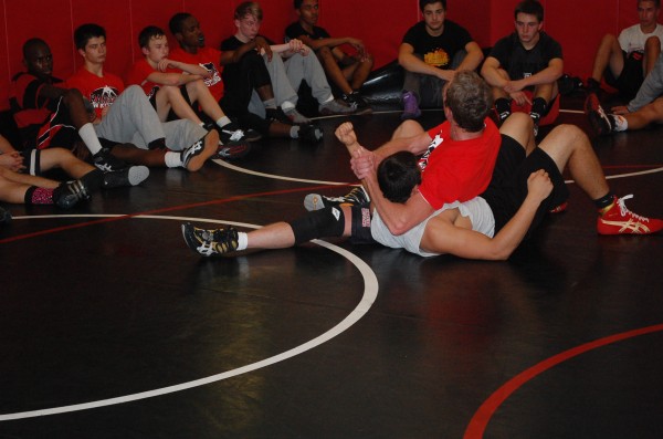 Senior+Sam+Maes+goes+all+out+in+wrestling+match.+%28Quaid+Vincent%29+