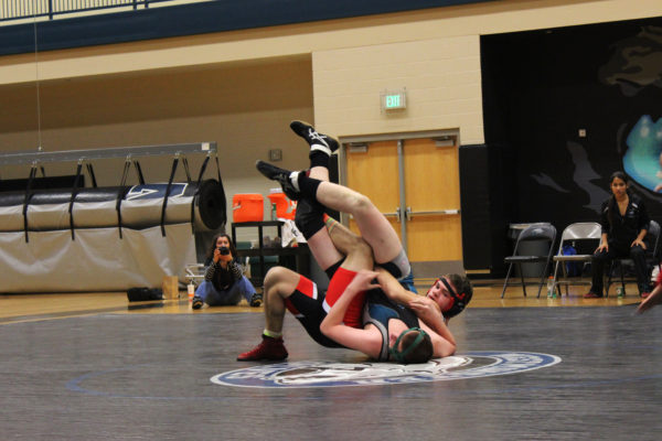 Rangeview+wrestling+pins+down+more+victories