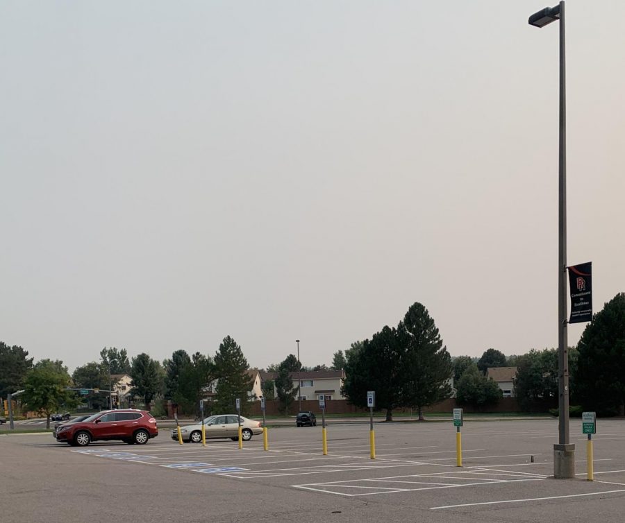A+near+empty+parking+lot%E2%80%94an+unusual+sight+at+Rangeview+High+School.+Many+students+have+expressed+their+dislike+for+online+school%2C+but+there+aren%E2%80%99t+many+options+for+schooling+right+now.+%28Bowman%29