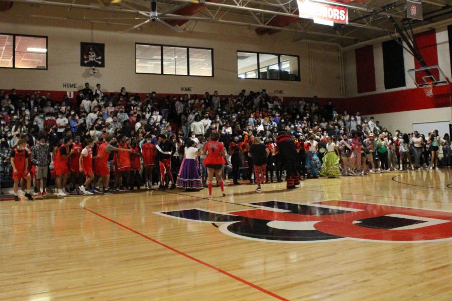 The senior class at the end of the assembly. (Hayley Thompson)