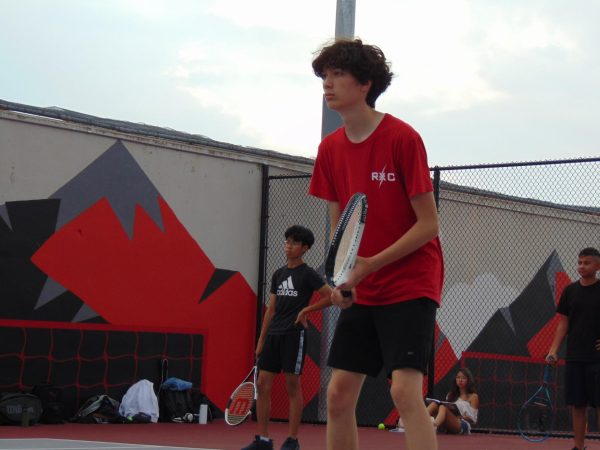 New Courts & New Faces: Boy’s Tennis Returns Home to Rangeview